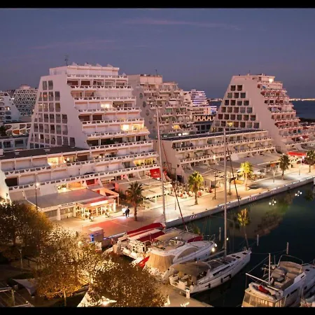 Classe 3 Etoiles - Magnifique Vue Sur Le Port - Wifi Et Clim Apartment *