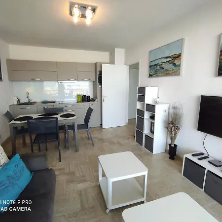 Apartment Classe 3 Etoiles - Magnifique Vue Sur Le Port - Wifi Et Clim