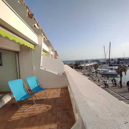 Classe 3 Etoiles - Magnifique Vue Sur Le Port - Wifi Et Clim דירה