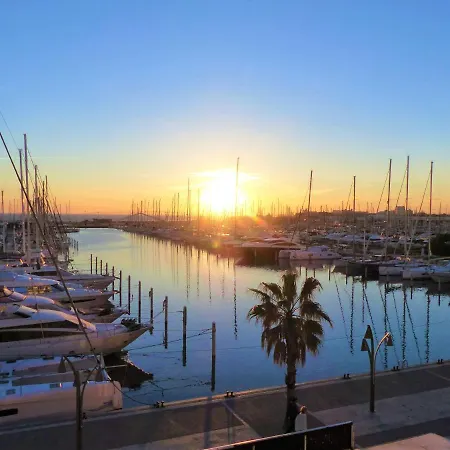 Classe 3 Etoiles - Magnifique Vue Sur Le Port - Wifi Et Clim Ла-Гранд-Мот
