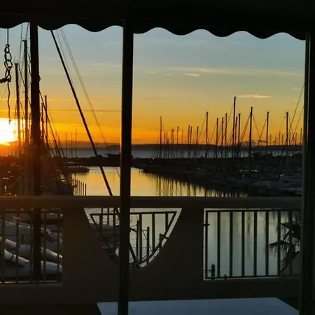 Classe 3 Etoiles - Magnifique Vue Sur Le Port - Wifi Et Clim *