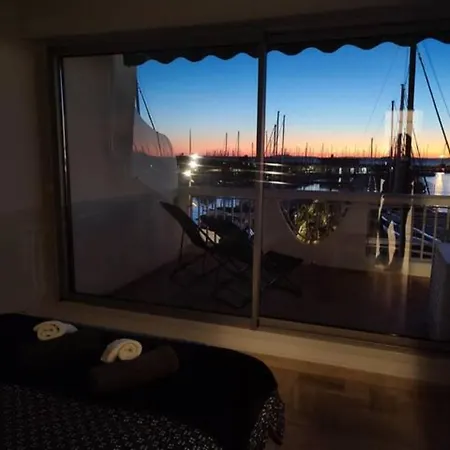Classe 3 Etoiles - Magnifique Vue Sur Le Port - Wifi Et Clim Apartmán *