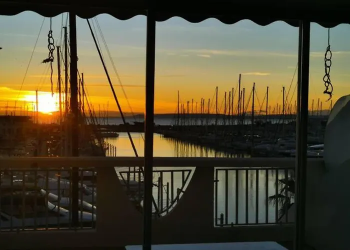 Classe 3 Etoiles - Magnifique Vue Sur Le Port - Wifi Et Clim *