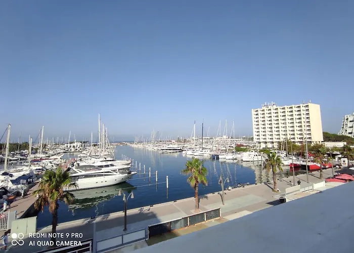 Classe 3 Etoiles - Magnifique Vue Sur Le Port - Wifi Et Clim Апартаменты *